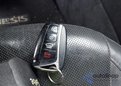 2015 Hyundai Genesis 3.8 from USA, damaged, VIN KMHGN4JE6FU070150